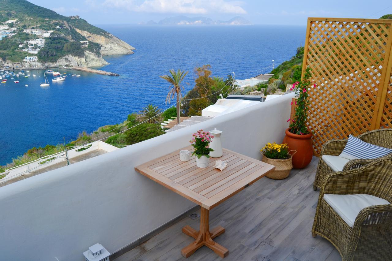 Maridea Casa Vacanza- Le Alcove Sul Mare Suites Ponza Dış mekan fotoğraf