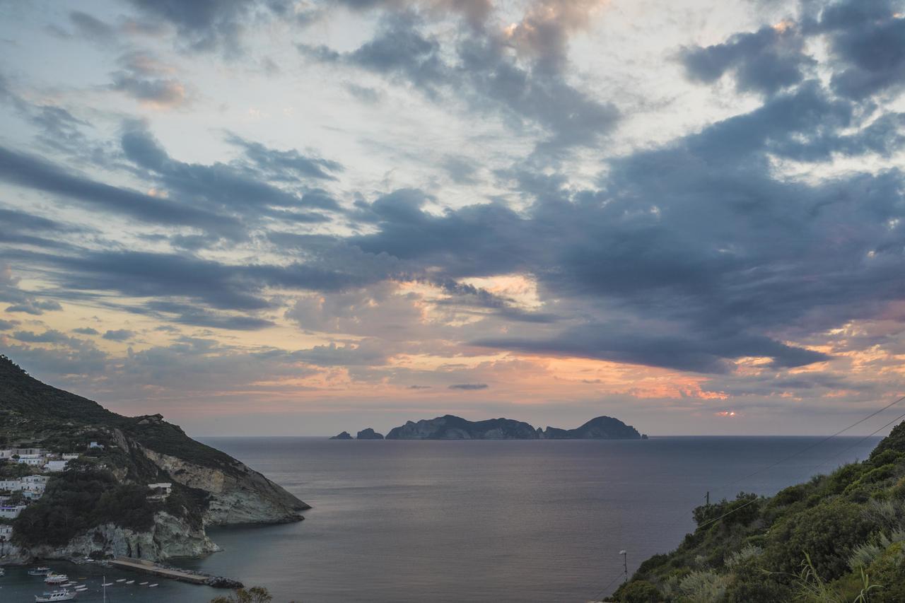 Maridea Casa Vacanza- Le Alcove Sul Mare Suites Ponza Dış mekan fotoğraf