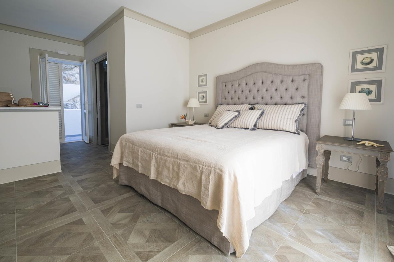 Maridea Casa Vacanza- Le Alcove Sul Mare Suites Ponza Dış mekan fotoğraf